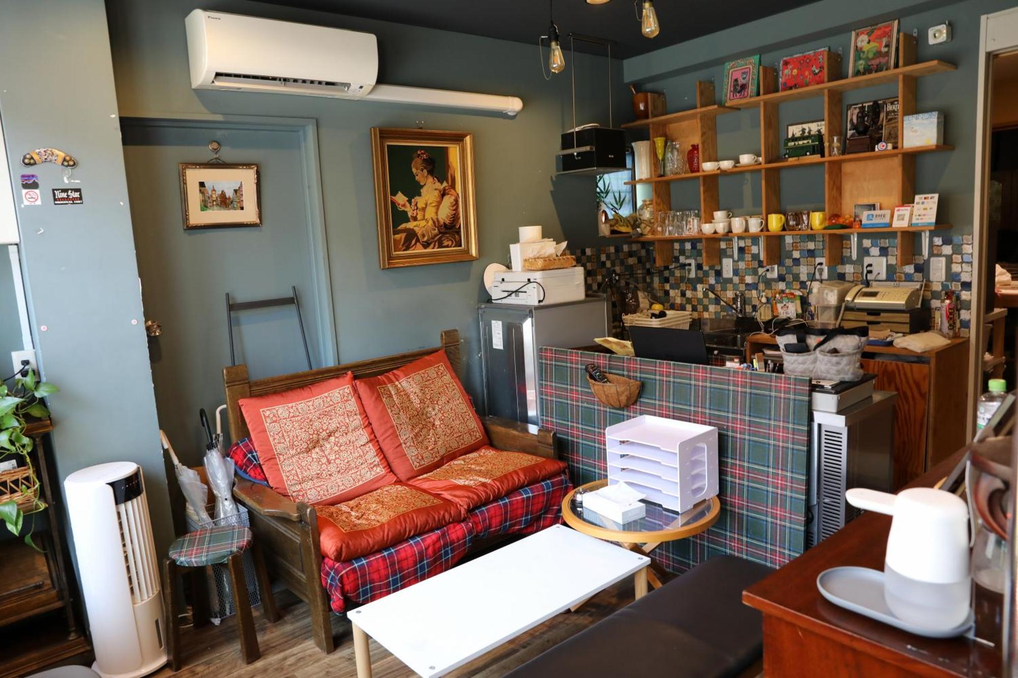 Guesthouse Yours โอซาก้า ภายนอก รูปภาพ