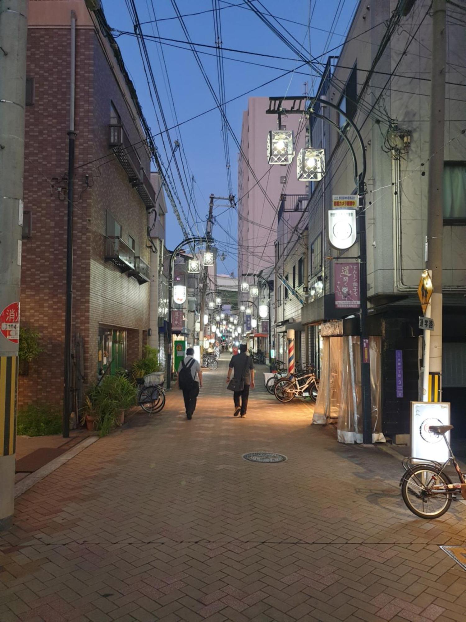 Guesthouse Yours โอซาก้า ภายนอก รูปภาพ